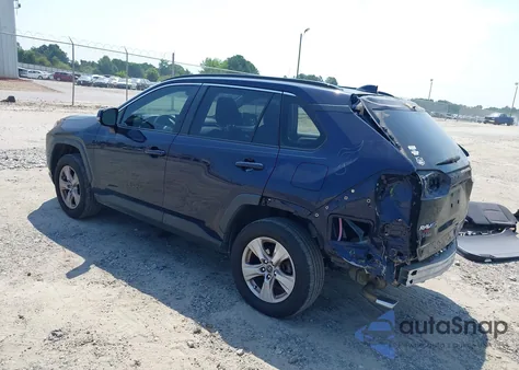 2019 Toyota Rav4 Xle z USA, uszkodzony, nr VIN JTMW1RFV0KD509631
